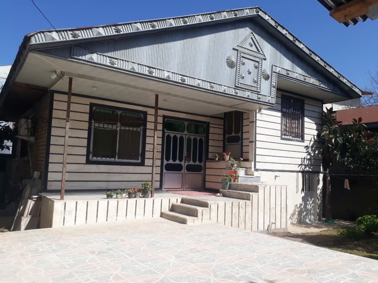 ویلا داخل شهر ماسال